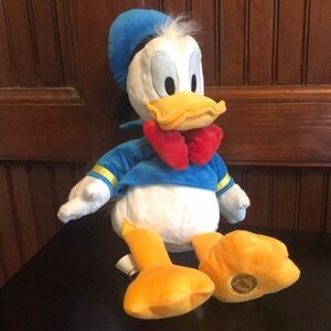 Disney Store exclusive Donald Duck 16” plushie